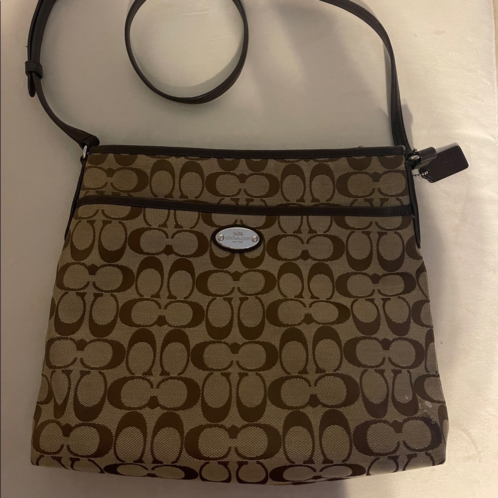 Authentic Coach Crossbody - Picture 2 of 12